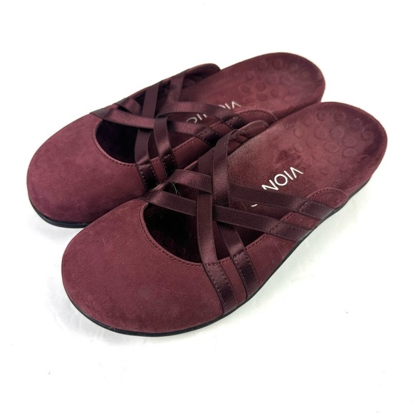 Vionic Claire Shoes 6 Burgundy Maroon Suede Slip On Flats - Picture 1 of 7